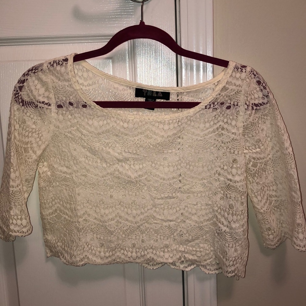 URBAN OUTFITTERS CROCHET/LACE TOP